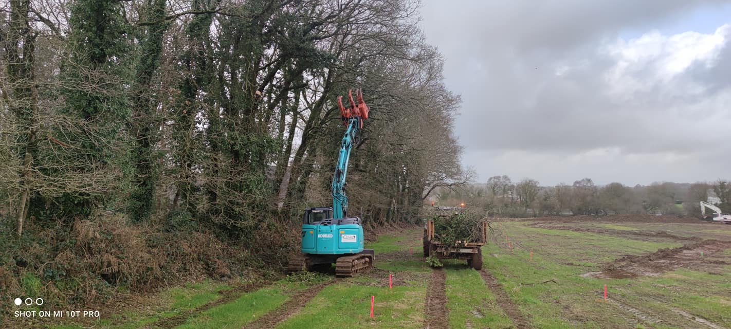 Chantier pour Eurovia assez gras à Landivisiau – calvez tp plouescat Chantier pour Eurovia assez gras à Landivisiau - calvez tp plouescat