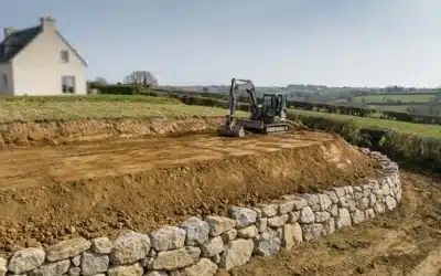 Aménager un terrain en pente dans le Finistère : solutions, étapes et prix